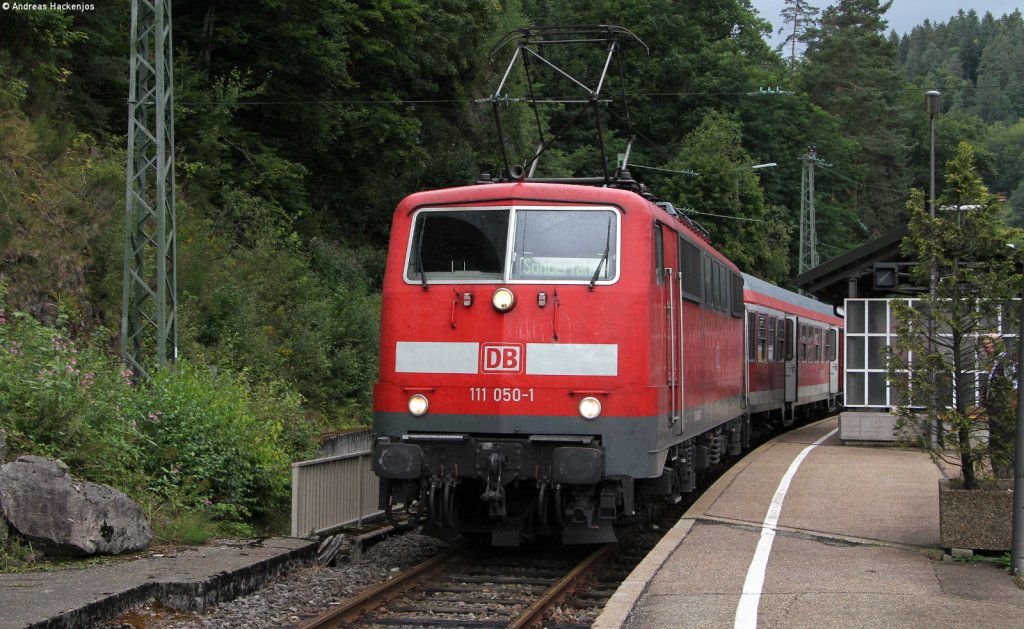 111 050-1 mit dem RE 26871 (Baden Baden-Triberg) in Triberg 26.8.12