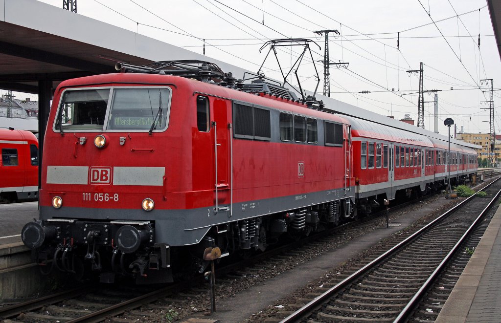 111 056 mit RB35965 in Nrnberg Hbf, 4.9.010.