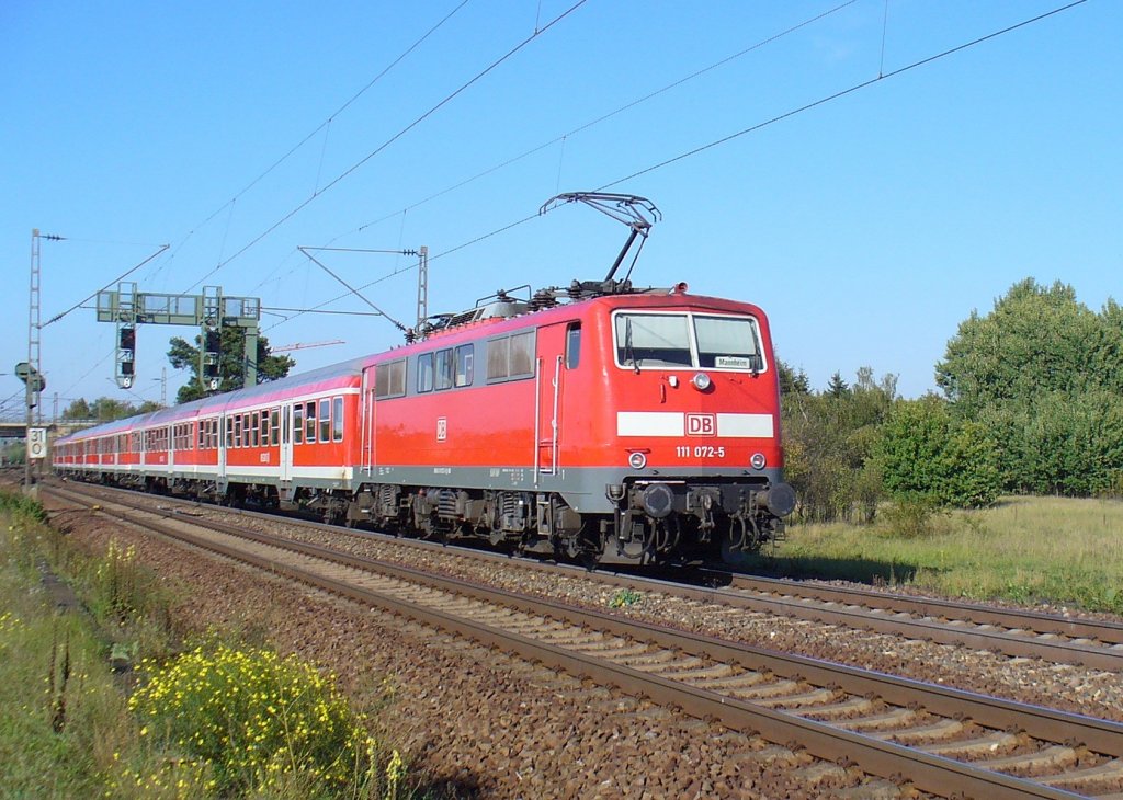 111 072-5 ist als RB Karlsruhe - Mannheim am 21.09.2011 in Wiesental