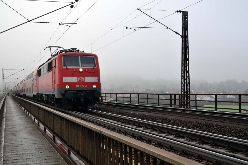 111 073-3 in Regensburg-Pr�fening (29.11.2011)