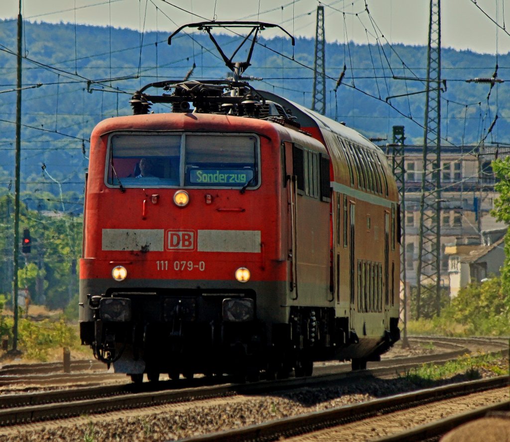 111 079-0 als Sonderzug mit einem RE9 Steuerwagen am 11.08.2012 auf der KBS 480 bei Aachen Rothe-Erde unterwegs Richtung Kln.