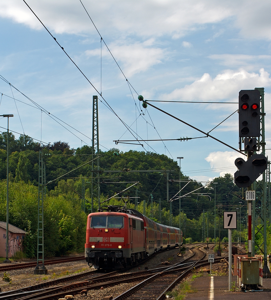 111 079-0 mit RE 9 (10917) Rhein Sieg Express (RSX) Aachen - Kln - Siegen am 03.08.2012 bei der Einfahrt in den Bahnhof Betzdorf (Sieg).