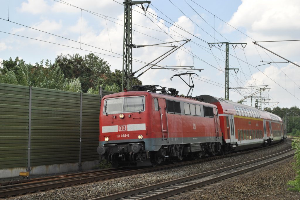 111 081 in Lehrte am 02.08.2011.