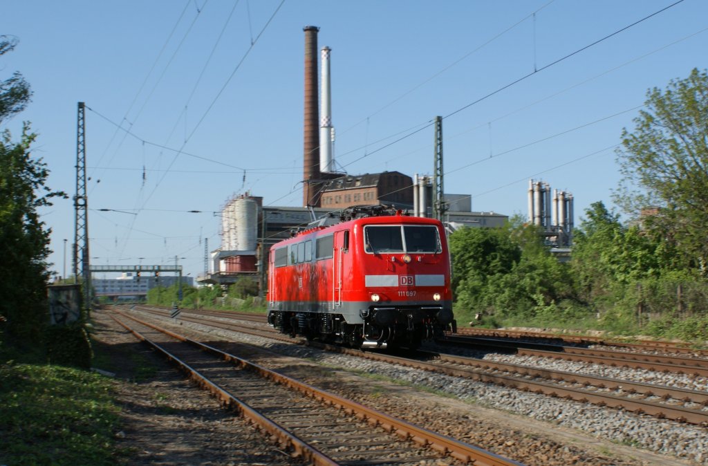111 097 auf Probefahrt Richtung Bitterfeld am 30.04.2011