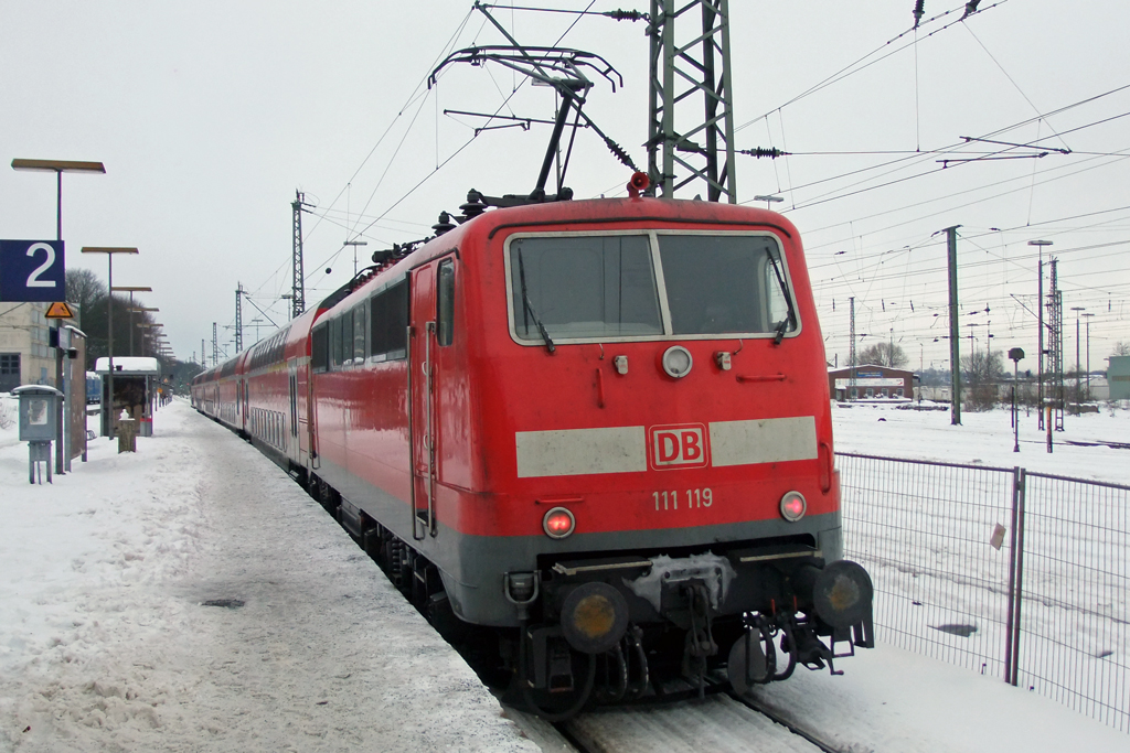111 119 mit RE in Aachen-West 28.12.2010