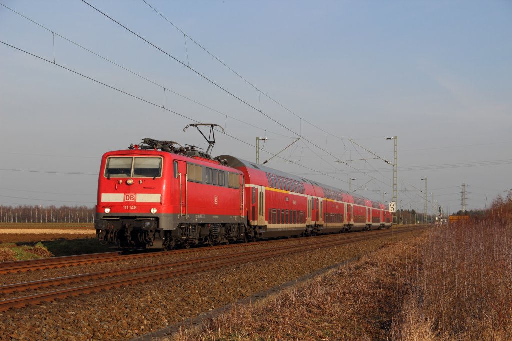 111 149 mit dem RE 10422 (Dortmund Hbf - Aachen Hbf) in Bttgen am 18.02.13