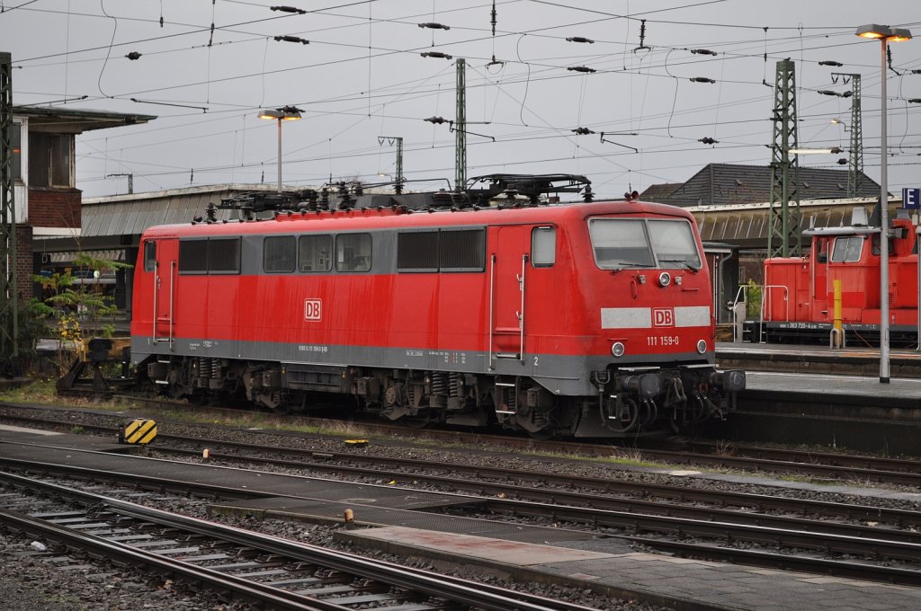 111 159 abgestellt im Bahnhof Mnster am 14.11.2009