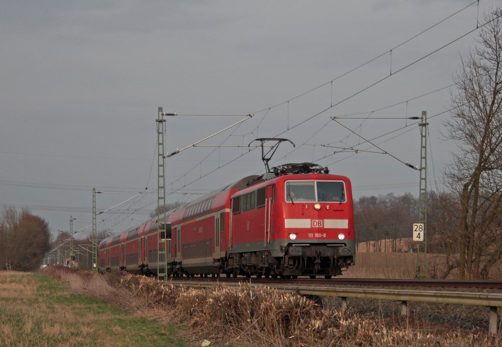 111 160-8 mit dem RE10424 nach Aachen am Km 28.4 der KBS485 23.3.10