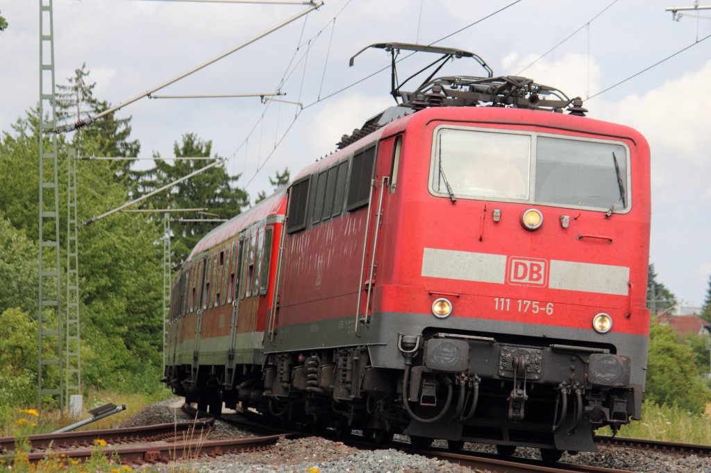 111 175-6 DB bei Redwitz am 31.07.2012.