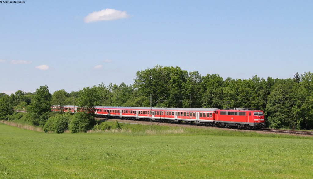 111 181-4 mit dem RE 79023 (Mnchen Hbf-Rosenheim) bei Hilperting 28.5.13