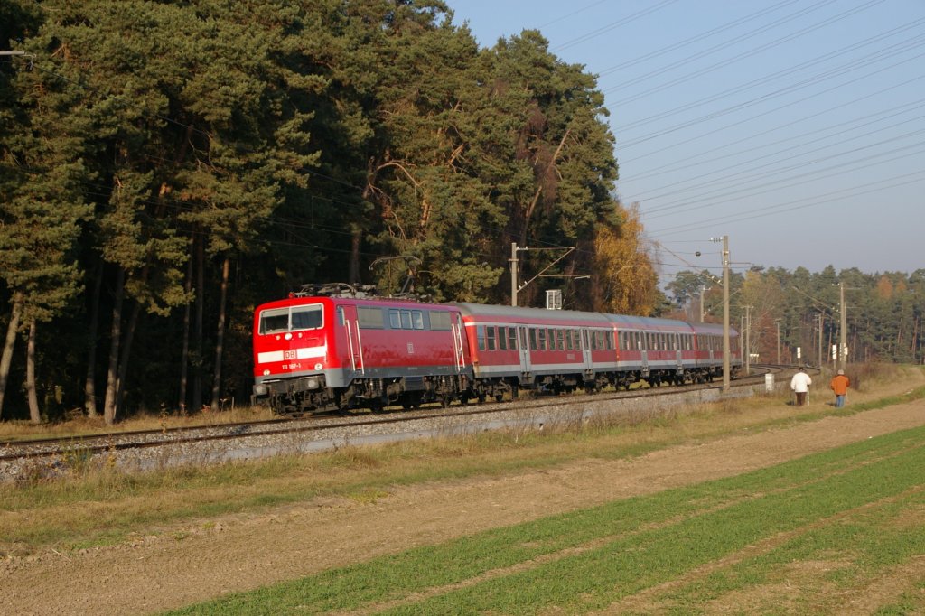 111 187-1 mit S 39444 Nrnberg-Ansbach am 13.11.2011 bei Raitersaich.