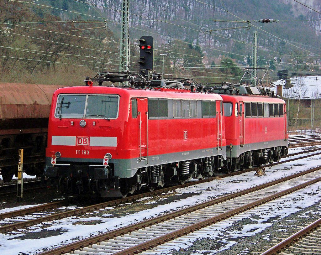 111 193 und 110 427 abgestellt in Marburg(Lahn), 20.2.010.