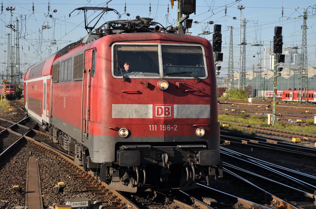 111 196 am 09.10.2010 in Frankfurt Hbf

