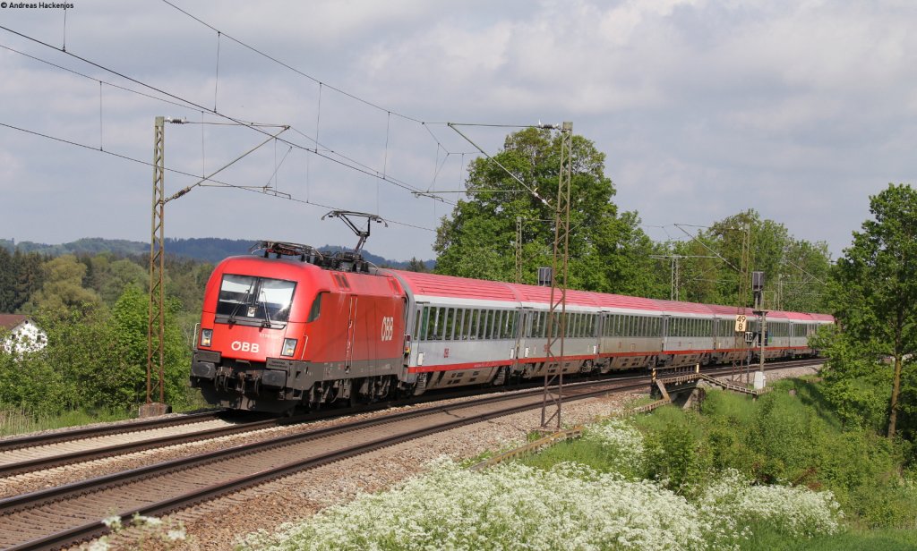 1116 033-1 mit dem EC 85 (Mnchen Hbf-Bologna Centrale) bei Weiching 18.5.13