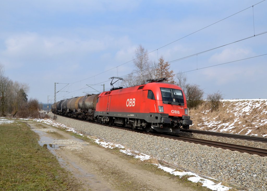 1116 037 mit einem Kesselzug am 01.04.2013 bei Ostermnchen.