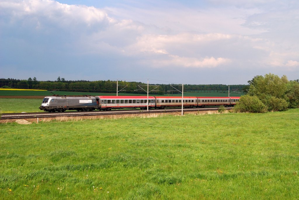 1116 038 (Siemens) mit EC 112 bei Mammendorf (17.05.2010)