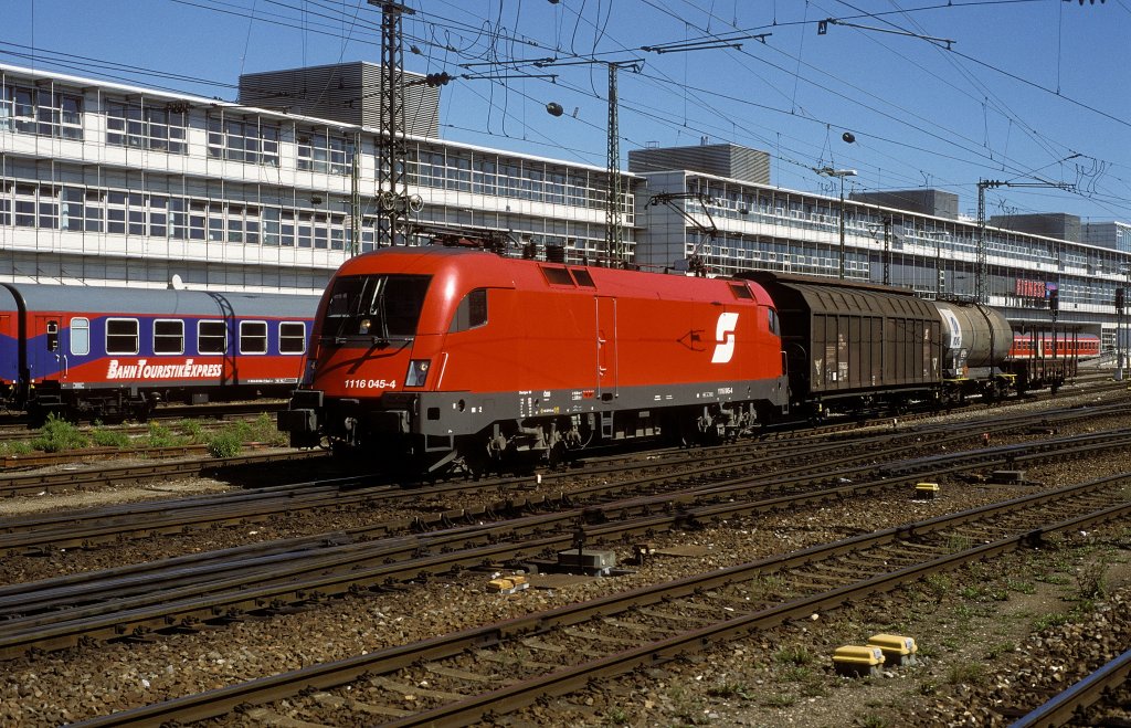 1116 045  Regensburg Hbf  03.09.03