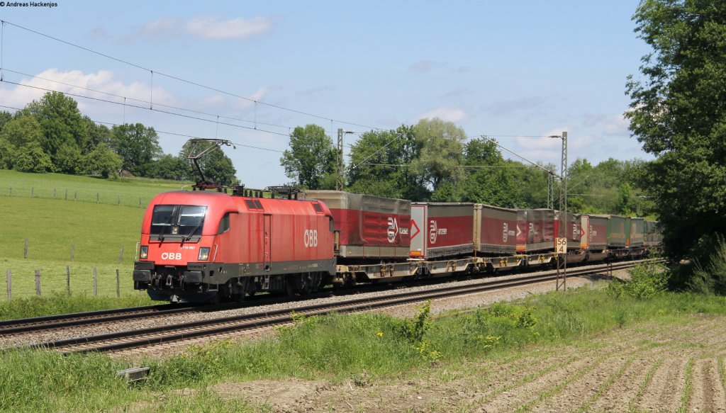 1116 067-8 mit einem KV Zug bei Vogl 28.5.13