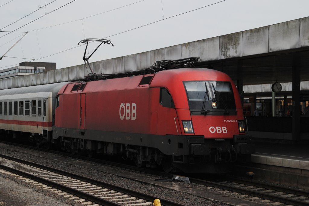 1116 092-6, mit IC 2082 in Hannover HBF.
