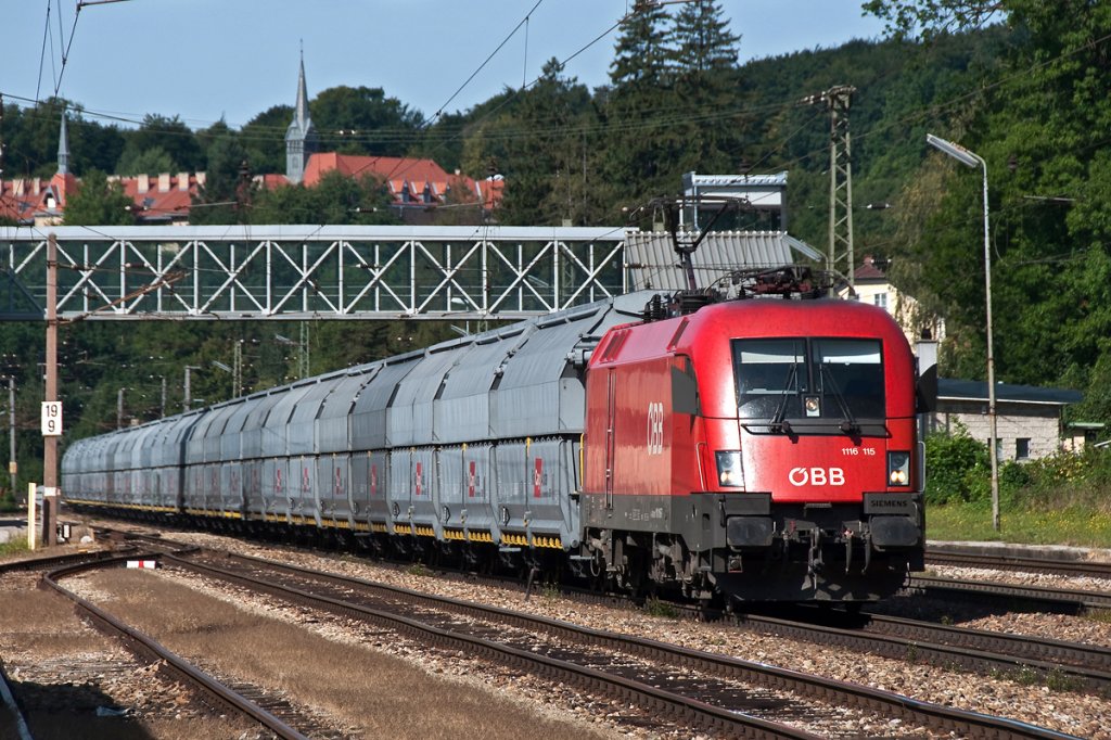 1116 115 mit einem Ganzzug am 24.08.2012 durch Tullnerbach-Pressbaum, Richtung Wien.