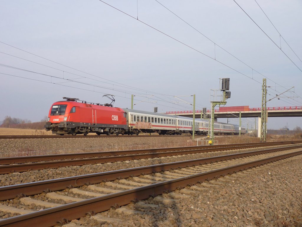 1116 125 am 23.2.11 mit dem IC 2056 Heidelberg - Saarbr�cken bei B�hl-Iggelheim.