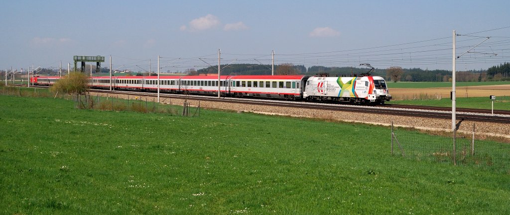 1116 130 (Frontrunner) mit EC 113 vor Mammendorf (25.04.2013)