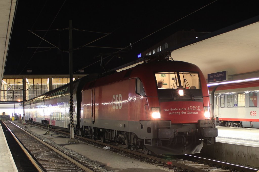 1116 147 mit dem REX 1632 von Wien Westbahnhof (Ws) nach Sankt Valentin (Sv), hier zum sehen in Wien West; am 30.01.2013