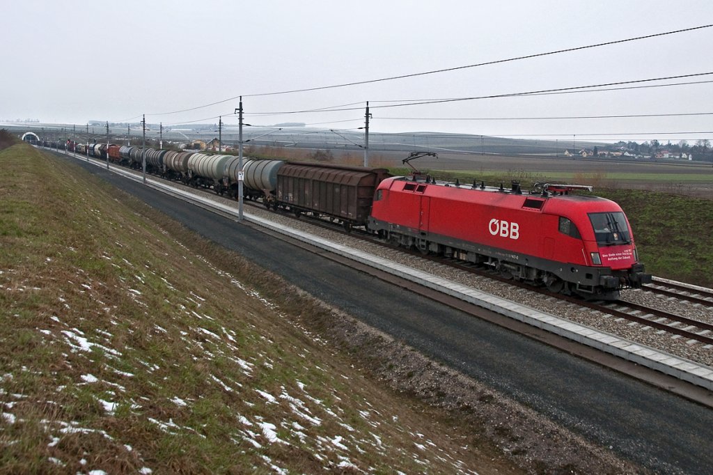 1116 147 war am Nachmittag des 03.04.2013 um 15:47 auf der NBS zwischen St. Plten und Tullnerfeld, Hhe Perschling, Richtung Wien unterwegs.