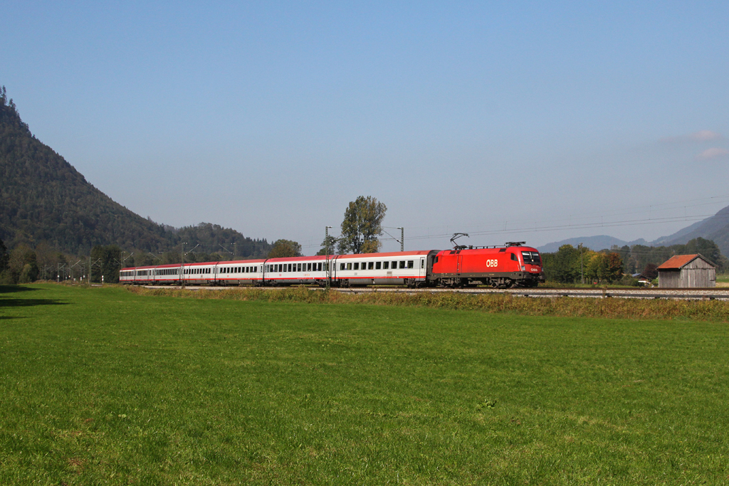 1116 149 mit OIC 862 am 02.10.2011 im Inntal bei Niederaudorf.