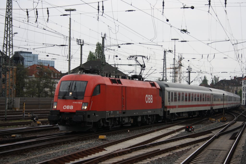 1116 173 am 02.05.2010 mit einem IC in Hannover HBF