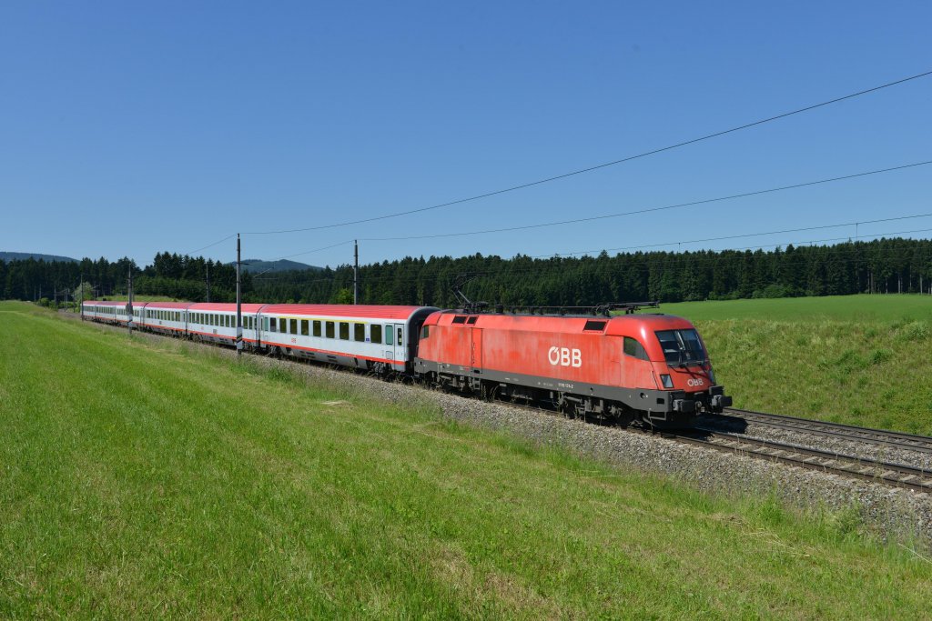 1116 174 mit einem OIC nach Wien West am 16.06.2012 unterwegs bei Pndorf.