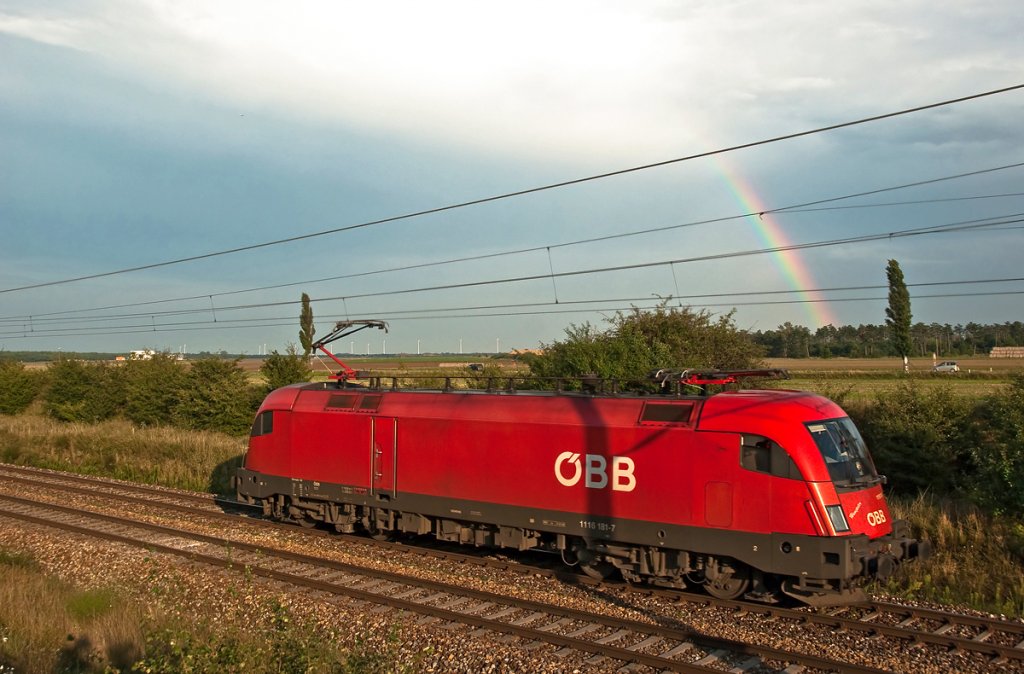 1116 181  Hanspeter  unterm Regenbogen, aber leider auch im Mastschatten... Helmahof, am 12.08.2010.