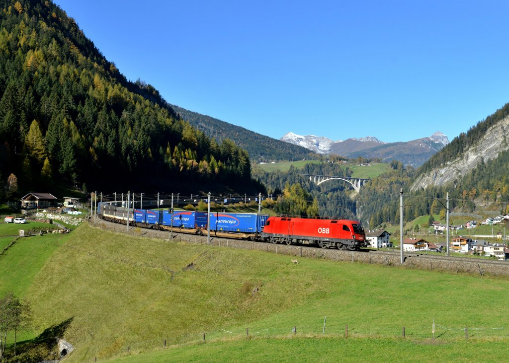 1116 199 mit einem KLV am 23.10.2012 unterwegs bei St. Jodok am Brenner.