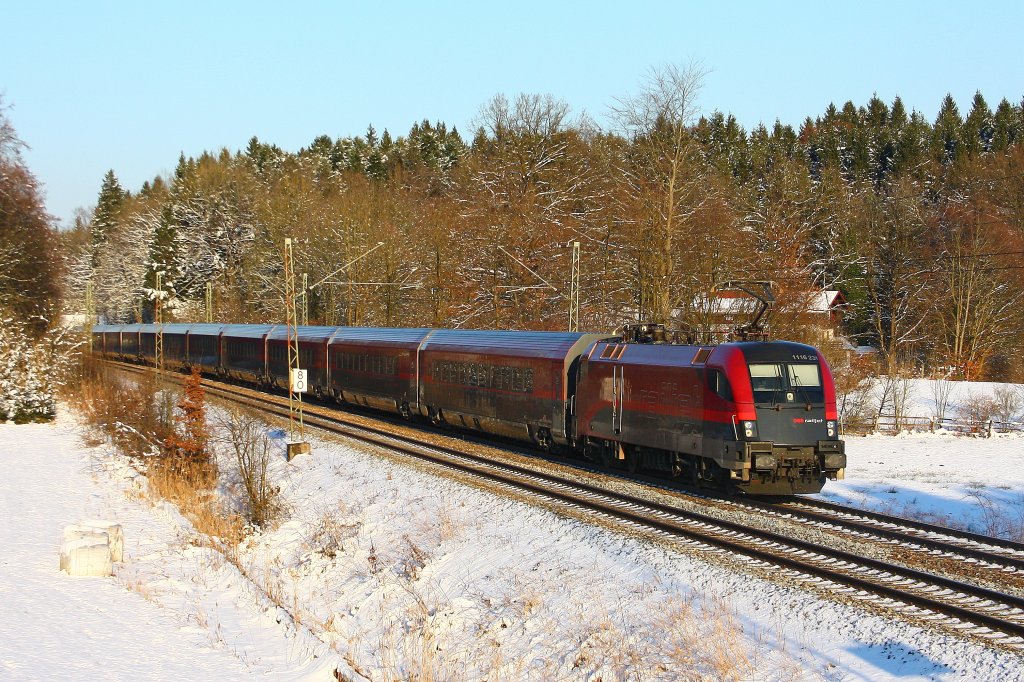 1116 231 schiebt einen RailJet bei Stephanskirchen Richtung Salzburg - 10/02/2013