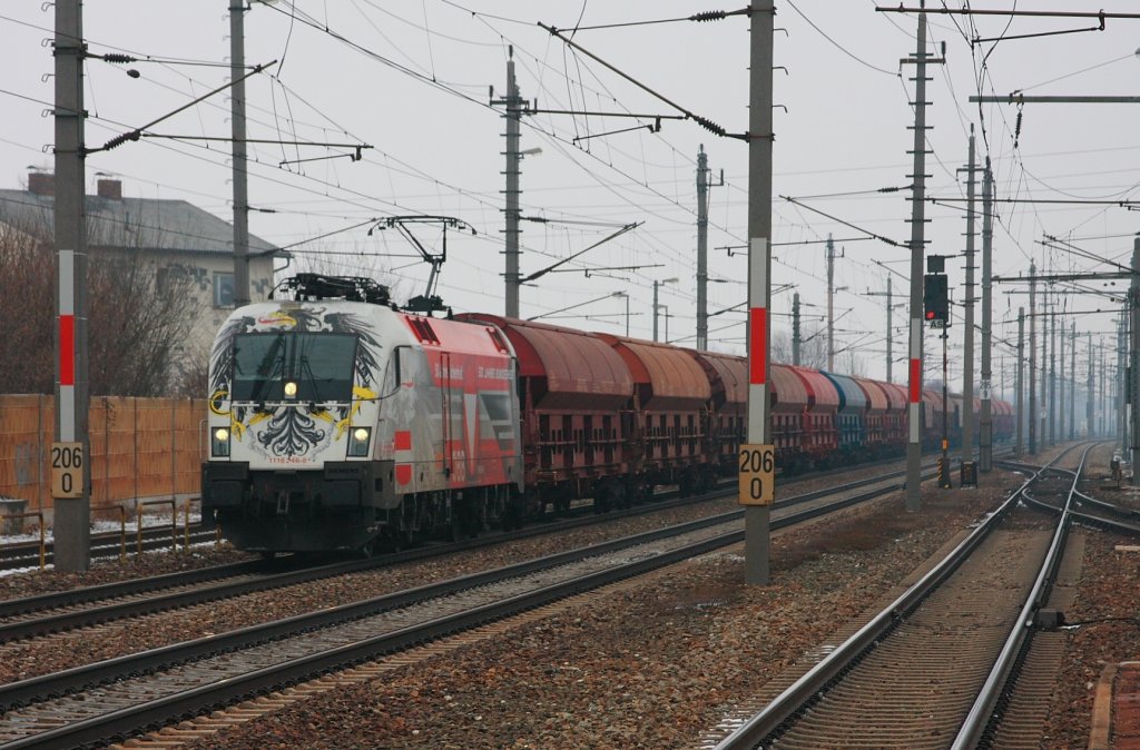 1116 246  Bundesheer  bei der Durchfahrt durch den Bahnhof Marchtrenk am 24. Jnner 2010.