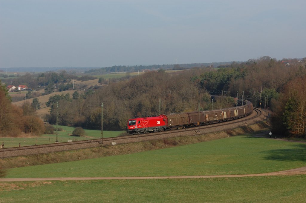 1116 260 mit Gterzug am 02.04.2011 bei Edlhausen