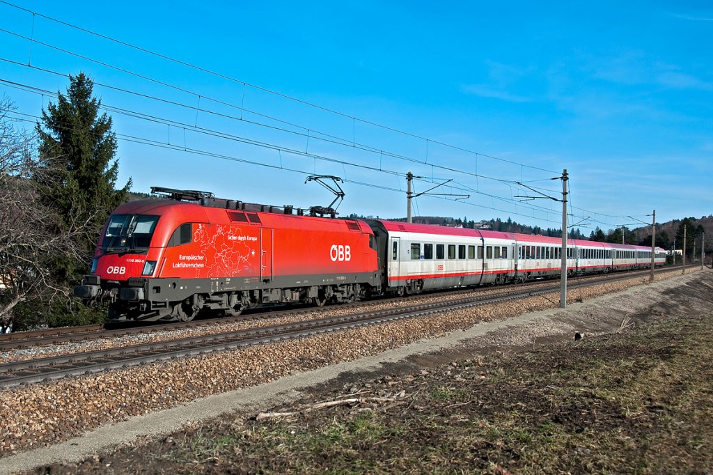 1116 260  Sicher durch Europa  ist mit OIC 642 von Wien nach Salzburg unterwegs. Die Aufnahme entstand am 06.02.2011 bei Eichgraben-Altlengbach.
