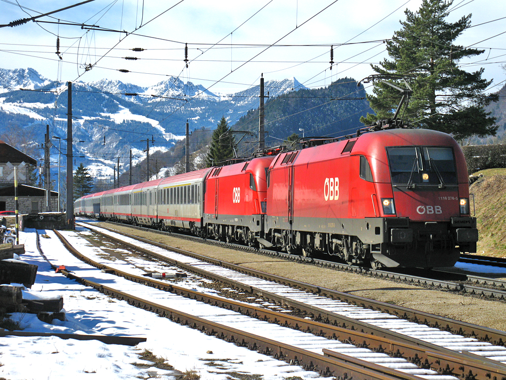 1116 276 und einer weiteren 1116 am EC 165 von Zrich nach Wien Westbahnhof in Braz am 26.02.2011

Lg