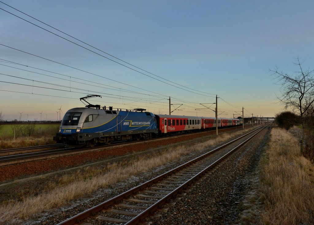 1116 911 mit einem ODEG-Ersatzverkehr am 28.12.2012 bei Wustermark. 