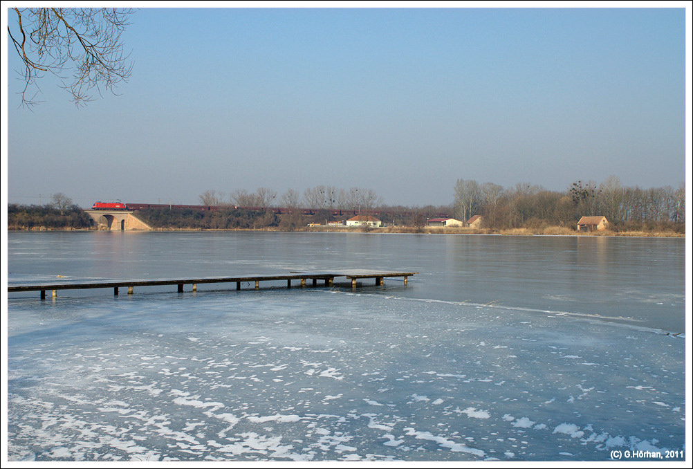 1116 mit MOKO beim Teich in Bernhardsthal, 24.2.2011