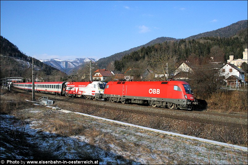1116.180 und 1116.246 mit dem OIC 556 bei Stbing am 07.03.2010