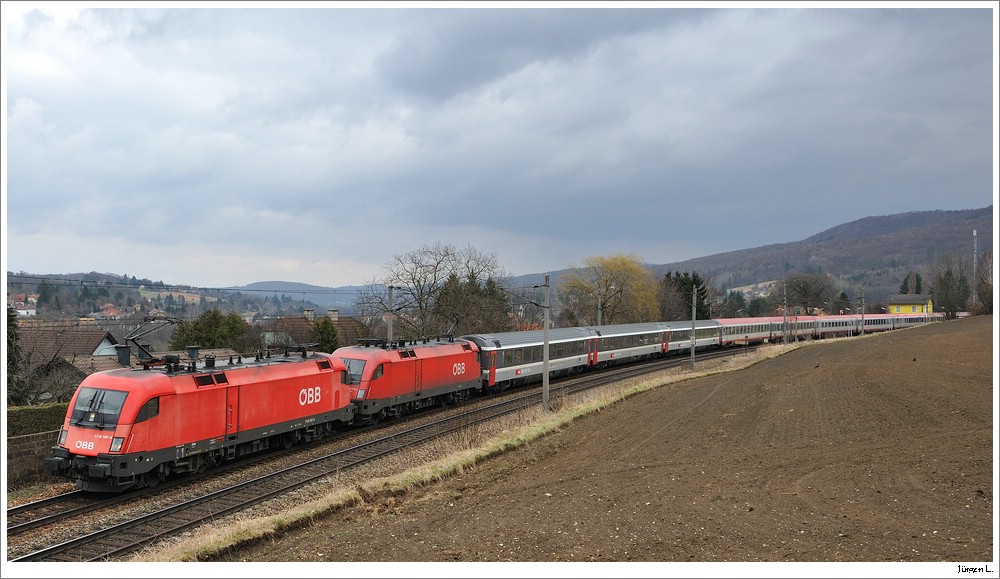 1116.187 & 1116.143 mit dem OEC166; Hofstatt, 19.3.2011