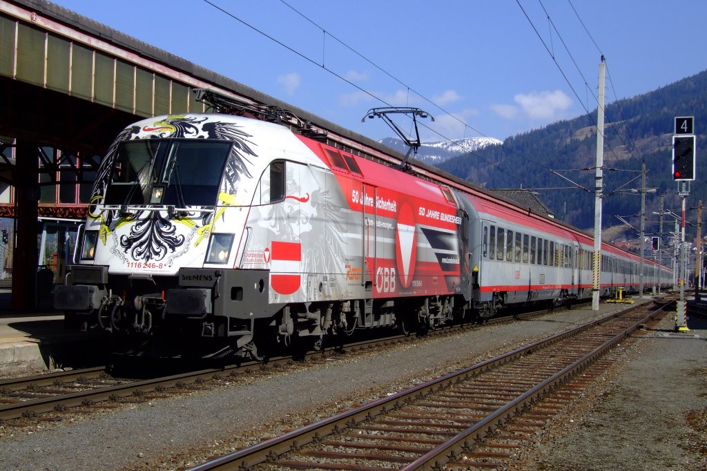1116.246 mit dem Ec 668 nach Bregenz kurz vor der Abfahrt im Bhf.Selzthal  9.3.2008 eine von 2 Direktverbintungen mit Titol u.Voralberg
