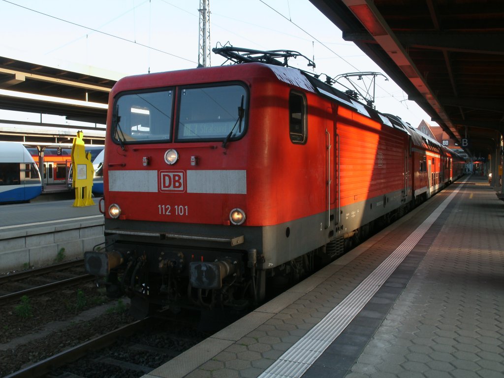 112 101 fuhr,am 12.Juni 2011,mit dem RE 93307 nur von Stralsund bis Bernau.