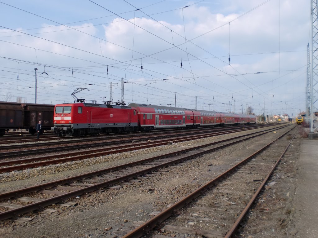112 105-2 am 23.03.10 mit Regionalexpress nach Magdeburg in Eisenh�ttenstadt
