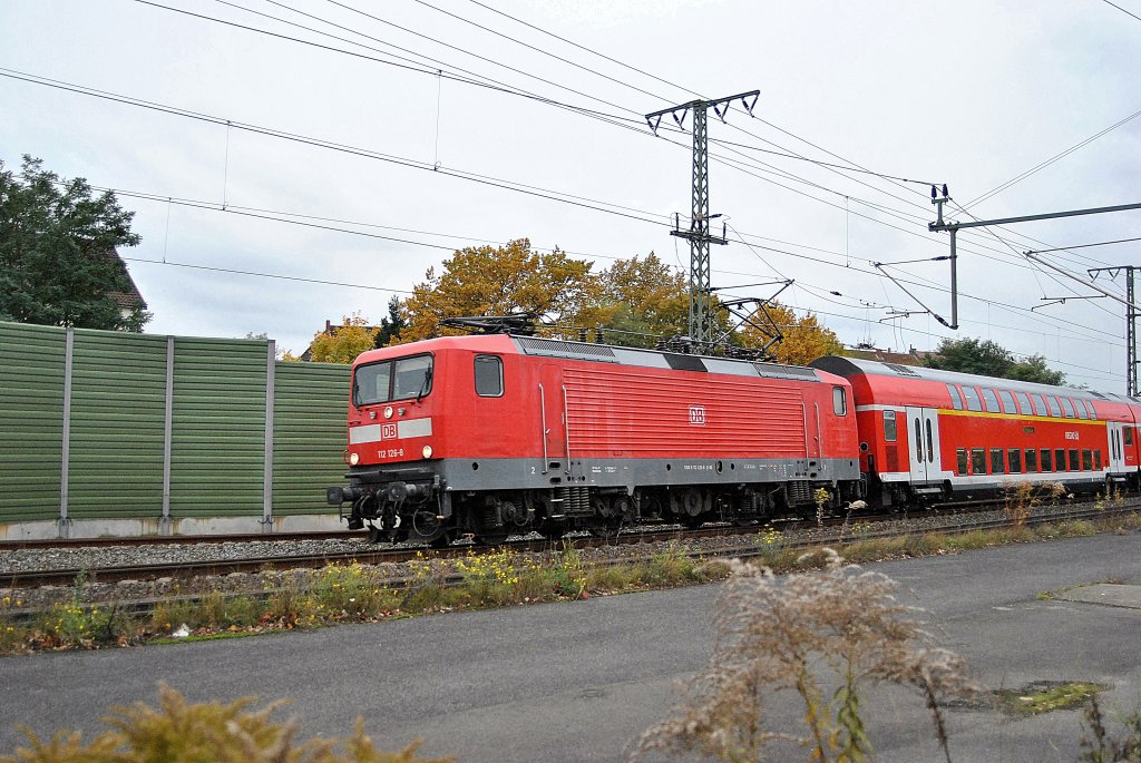 112 126-8, mit RE in Lehrte, am 26.10.10