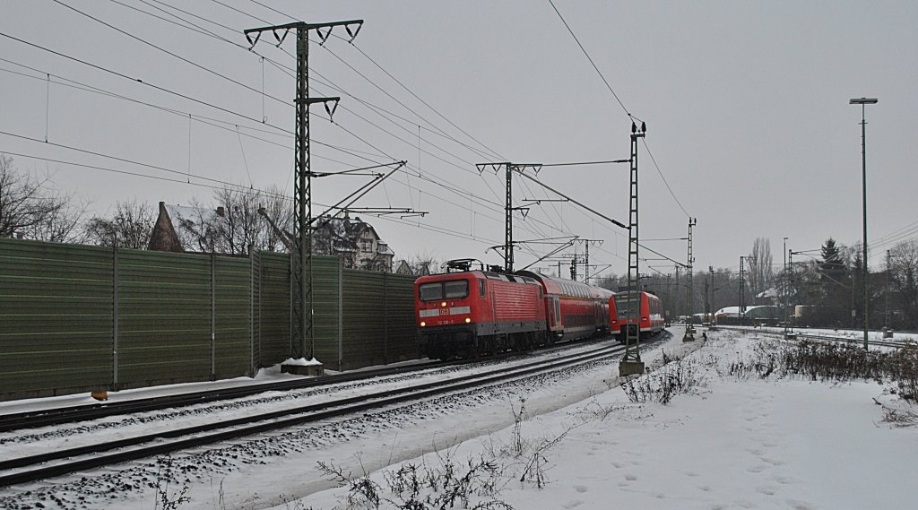 112 130-0, fhrt mit Dotos in Lehrte am 31.12.2010 ein.