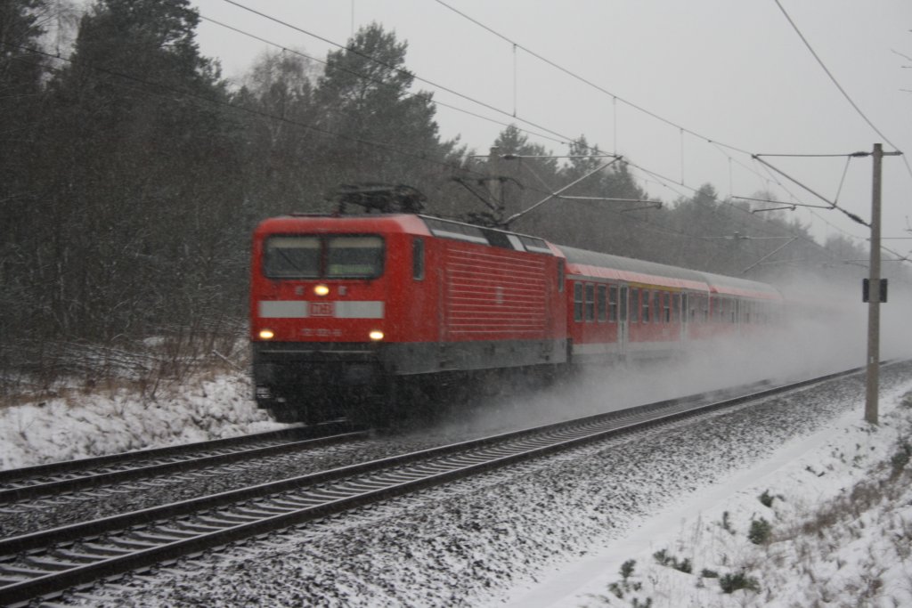 112 132 mit dem RE nach Wolfsburg am 18.12.2009 in Gifhorn