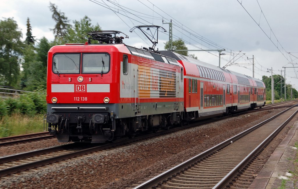 112 138 erreicht am 19.06.11 mit einer RB nach Magdeburg in k�rze den Haltepunkt Niemberg.