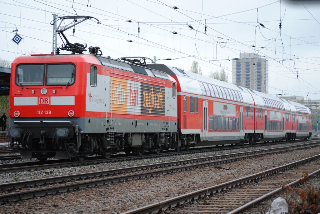 112 139 am 14.04.2011 mit IRE  Otto der Gro�e  von Berlin Gesundbrunnen ,hier in Greifswalder Strasse.